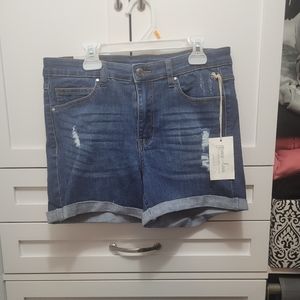 Grace and Lace size 8 Shorts